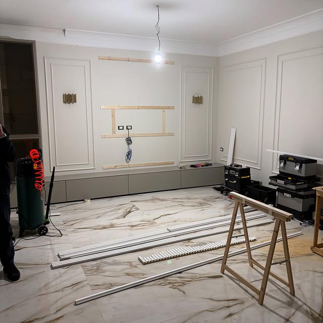 Risultato VILCAN — parete attrezzata e pavimento in marmo